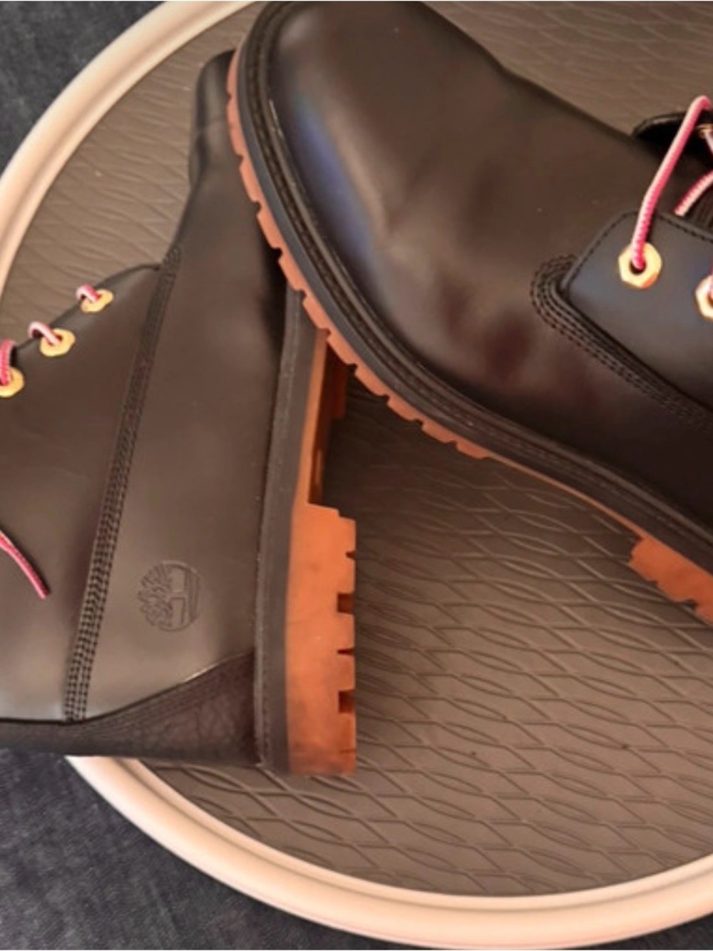 Timberland Black Leather Boots with Tan Lug Sole and Pink Laces